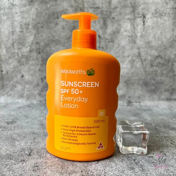 Kem chống nắng Woolworths Everyday Sunscreen SPF50+