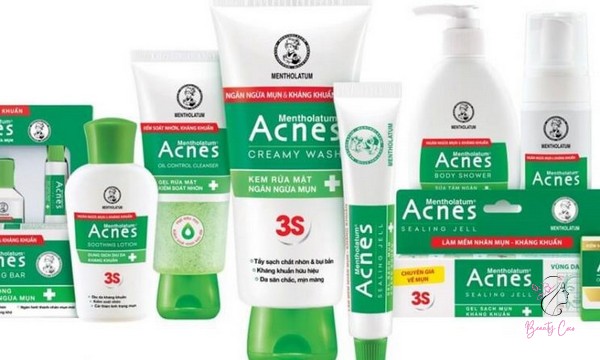 Acnes cung cấp đa dạng sản phẩm từ sữa rửa mặt, kem chấm mụn, kem dưỡng ẩm đến nước tẩy trang.