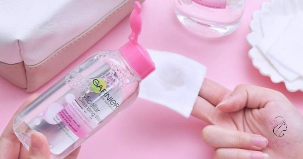 Công nghệ Micellar giúp loại bỏ cặn trang điểm nhờ các phân tử siêu nhỏ.