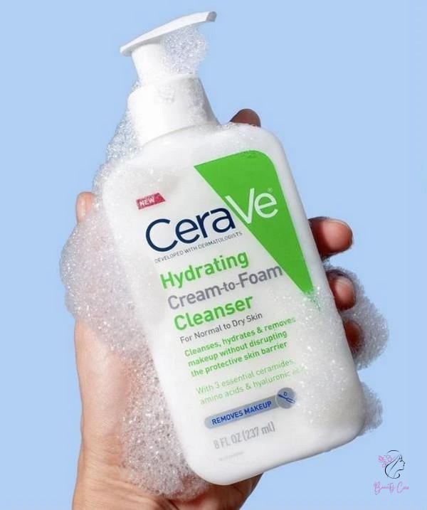 Sữa rửa mặt Cerave Hydrating Cream-to-Foam Cleanser không chỉ dưỡng ẩm và khóa độ ẩm, mà còn tăng cường hàng rào bảo vệ da.